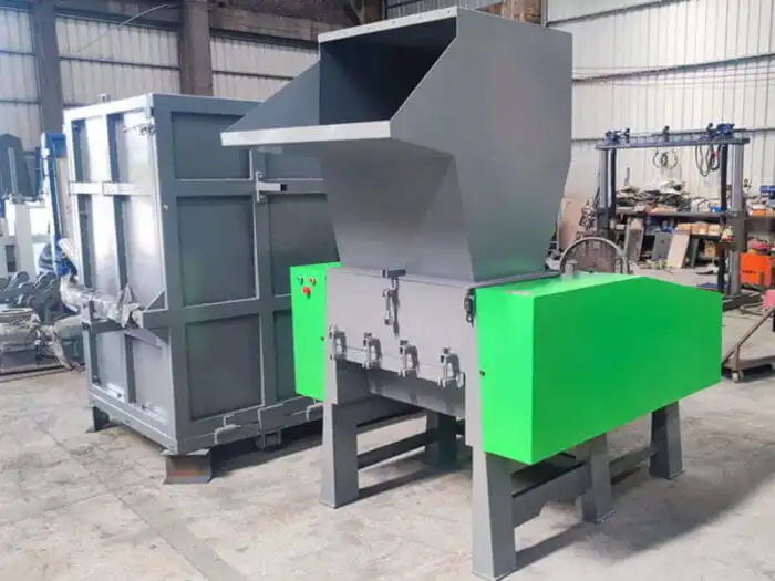 Машина для измельчения поролона