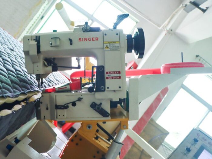 Тяжелая швейная головка Singer 300U