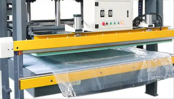 Эффект сжатия матраса