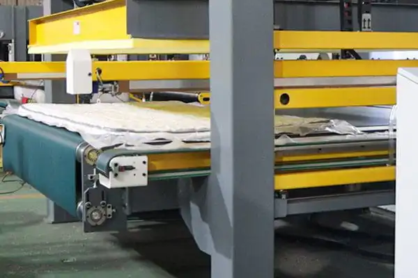 Эффект сжатия матраса