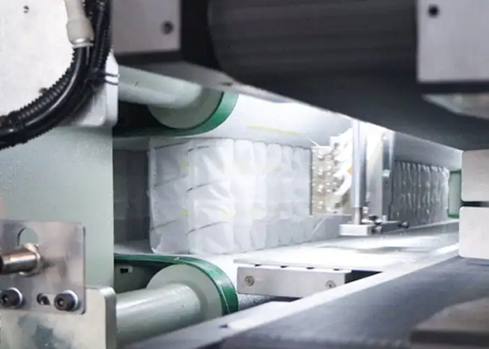 Servo Controlled Dual Gluing Modes